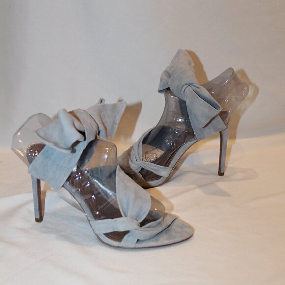 NEW WOMEN'S BCBGMAXAZARIA ANKLE TIE EMMA SUEDE SANDALS GRAY $298 - Picture 1 of 5